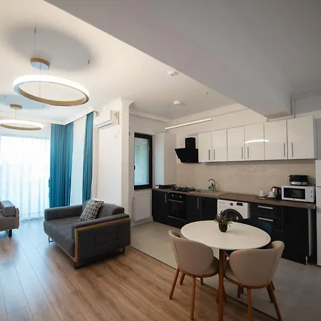 Solid Magic Aparthotel