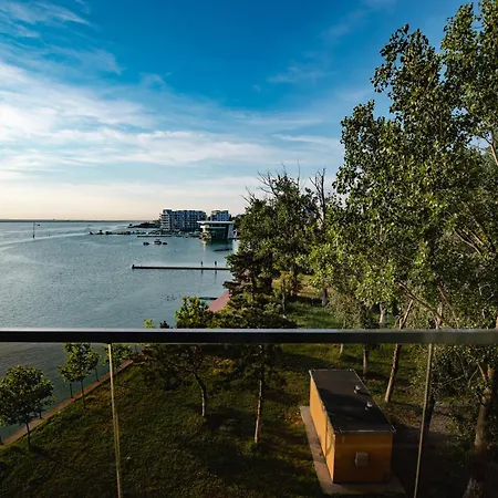 Apartahotel Solid Magic 3*